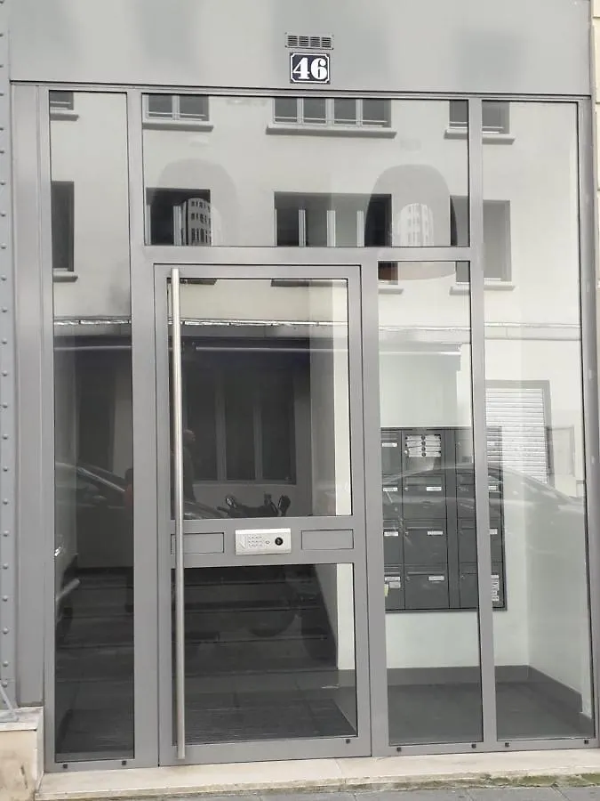 ホテル46 Rue Dussoubs パリ